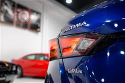 نيسان ألتيما